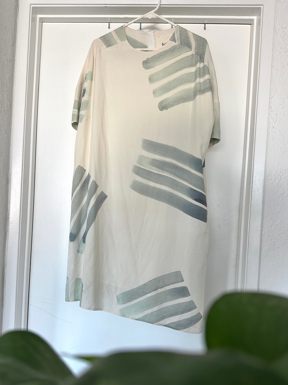búl Australia 100% Silk Abstract Brushstroke Shift Dress w/pockets